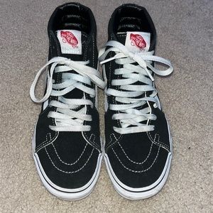 Hightop black vans